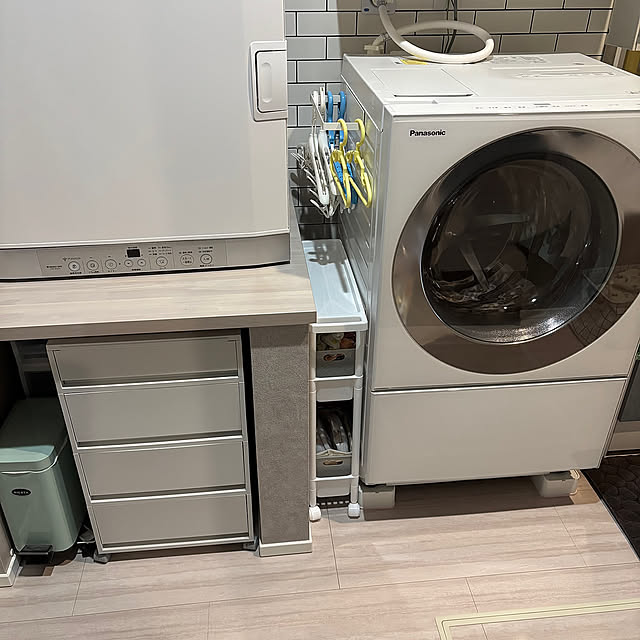 【すきま活用アイデア】13cmのすきまが550円で収納に！ダイソーのラックを使って大満足 by moo-miiさん