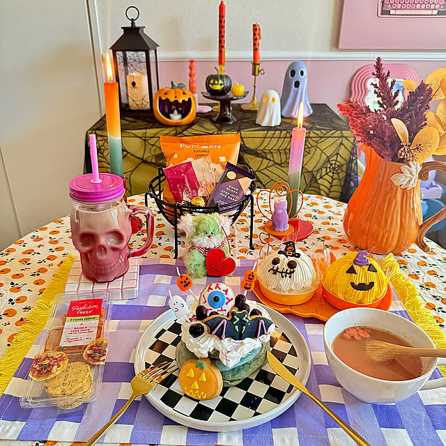 食器や小物選びのコツが分かる！初心者でもかんたんにできるハロウィンのテーブルコーディネート術