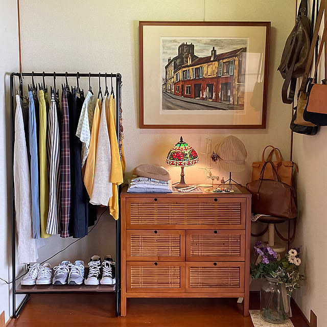 「モノの量と置き方を整えて。暮らしがスムーズになる収納術」 by kazu-cafeさん