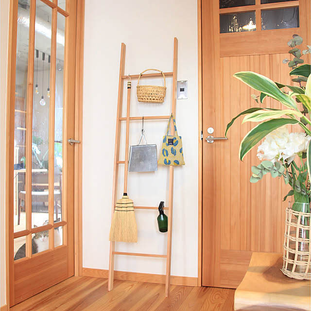 収納もディスプレイもこなれた雰囲気に☆ラダーラックのあるお部屋実例紹介