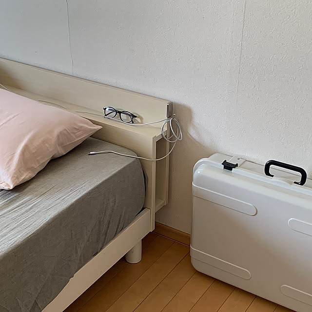 こんな使い方知ってた？家中で活躍する「粘着フック」のお悩み解決アイデア集
