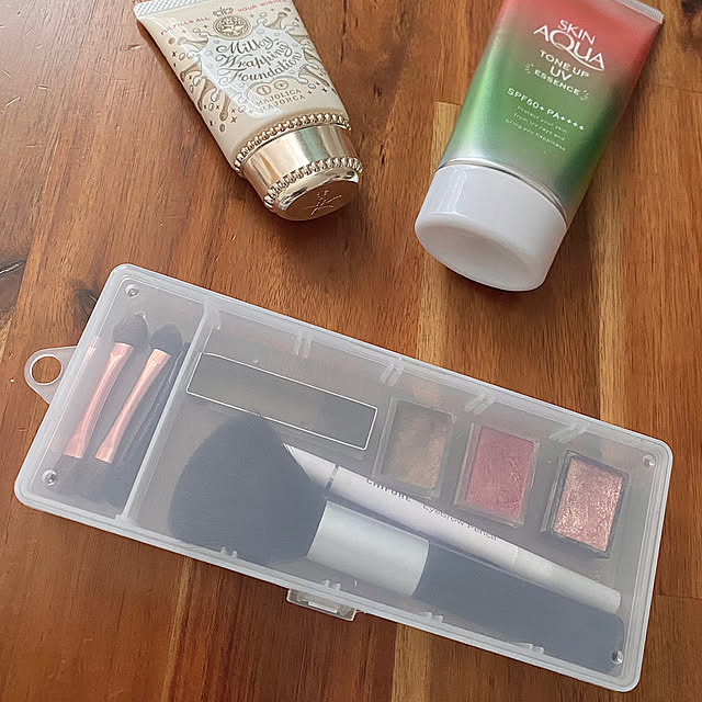 ごちゃつき解消で使いやすく！100均アイテムで叶える快適メイク用品収納