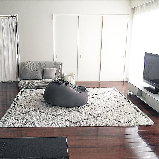 のんびりゆったりくつろげるお部屋に！無印良品の「体にフィットするソファ」のあるお部屋