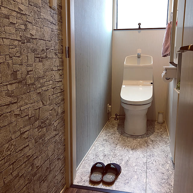 掃除が苦手な人もOK！トイレの床掃除を楽にしていつも清潔に保つアイデア