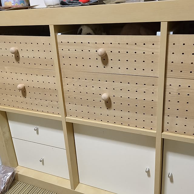 ダイソーのパンチングボードを活用☆お部屋に取り入れたい便利な収納