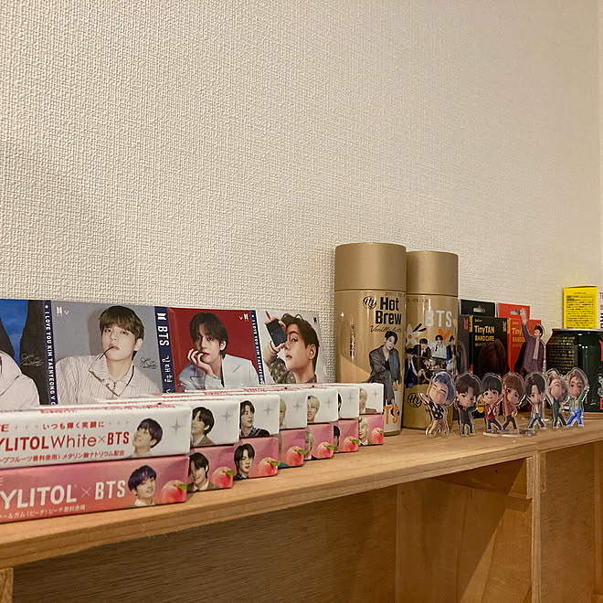 Bts好きな人あつまれ Btsコーナー Bts ジョングク バンタン などのインテリア実例 21 12 03 17 52 23 Roomclip ルームクリップ