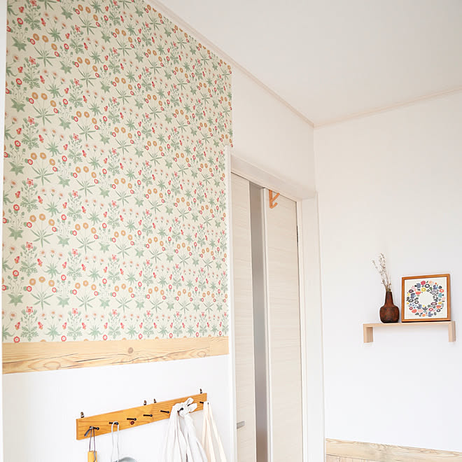 玄関インテリア ウィリアムモリスリメイクシート ダイソー リメイクシート ナチュラル などのインテリア実例 21 10 10 31 25 Roomclip ルームクリップ