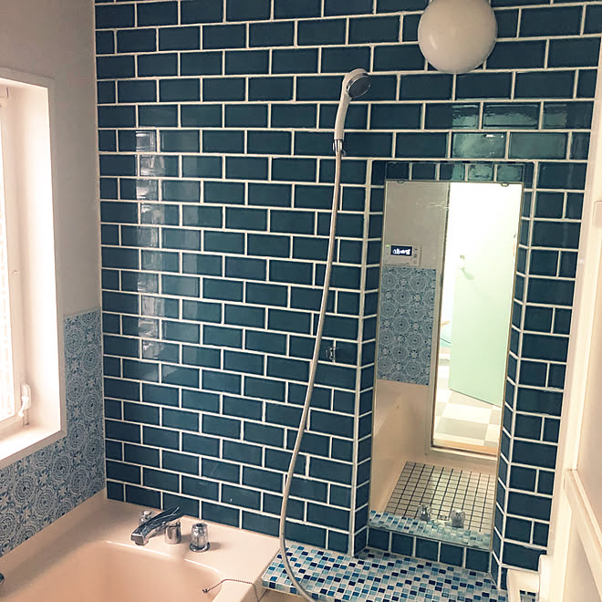 タイル風壁紙 Diy 壁紙 メキシカンタイル ブルー などのインテリア実例 06 03 12 58 23 Roomclip ルームクリップ