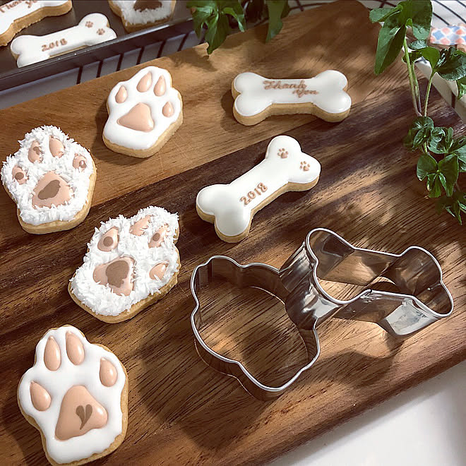 机 肉球クッキー 手作りお菓子 クッキー型 アイシングクッキー などのインテリア実例 18 02 07 11 25 52 Roomclip ルームクリップ