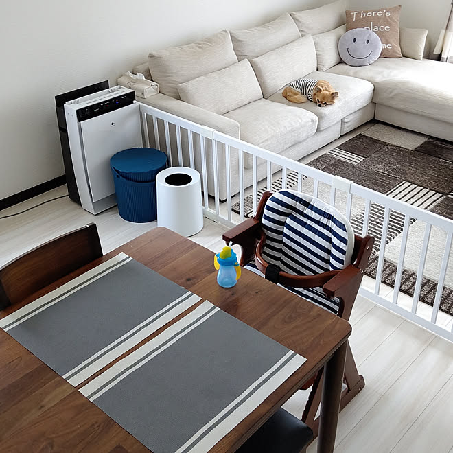 リビング いぬのいる暮らし 赤ちゃんのいる暮らし 生後９ヶ月 ベビーチェア などのインテリア実例 19 06 14 08 05 45 Roomclip ルームクリップ