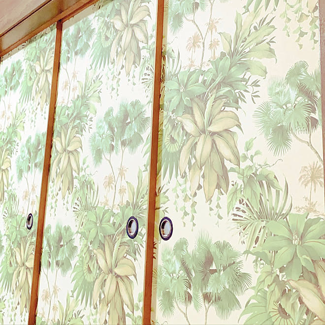 ダイニング 夏の模様替え 壁紙diy ボタニカル柄 襖diy などのインテリア実例 07 18 22 01 36 Roomclip ルームクリップ
