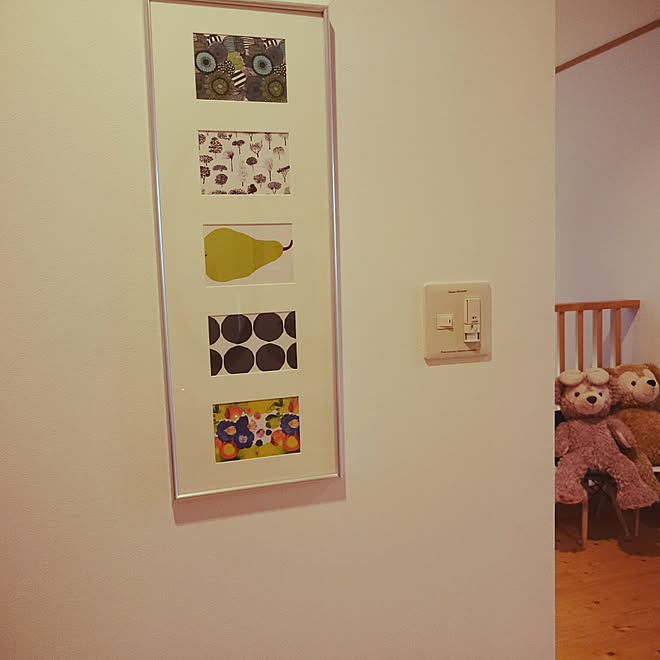 プチプラインテリア ポストカード ニトリのフォトフレーム すっきり暮らしたい マリメッコ などのインテリア実例 18 06 05 17 29 56 Roomclip ルームクリップ