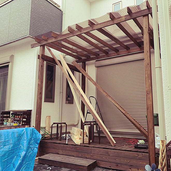 ウッドデッキdiy ウッドデッキ屋根もdiy ウッドデッキ屋根diy 千葉ニュータウン ジョイフル本田 などのインテリア実例 19 05 01 15 50 41 Roomclip ルームクリップ