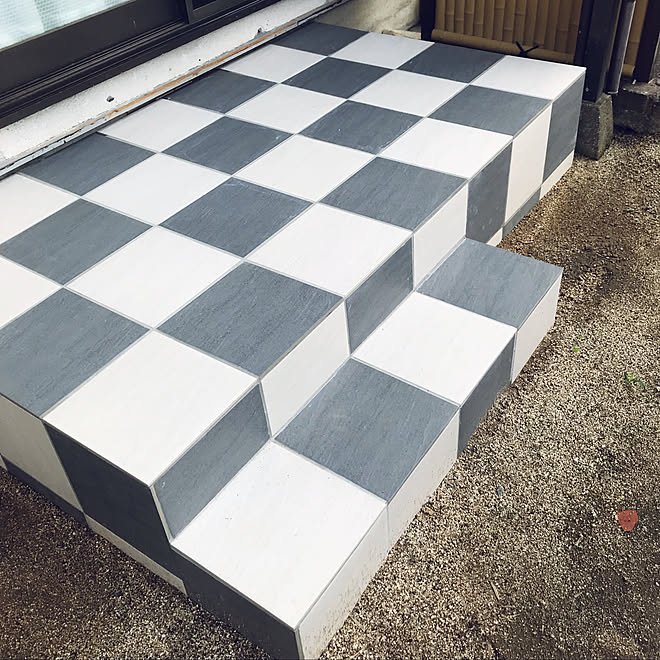 外構diy タイルテラスがある暮らし タイルテラス Diy モノトーン などのインテリア実例 19 07 05 16 30 10 Roomclip ルームクリップ