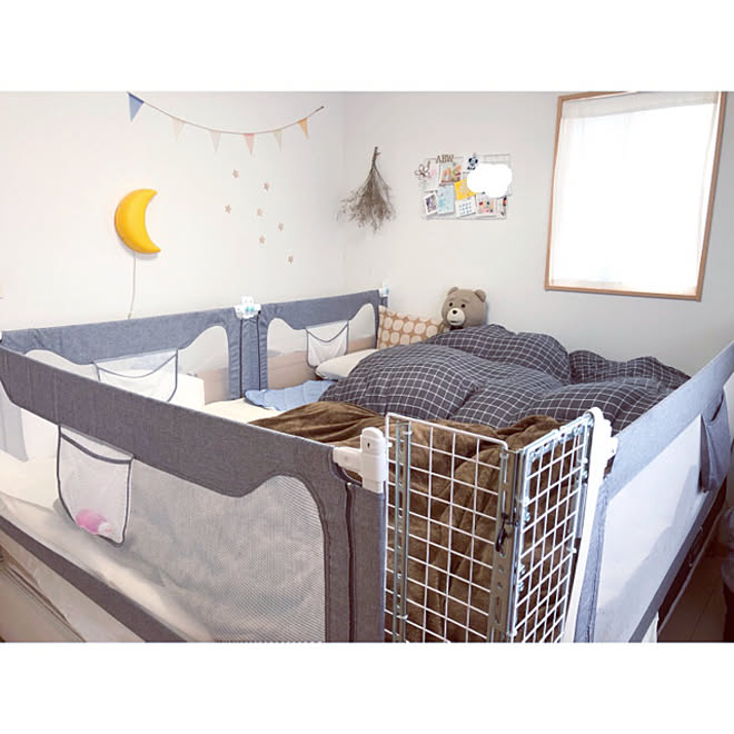 Diy ホームセンターで購入 ダイソーのワイヤーネット ダイソー ダブルベッドとシングルベッド などのインテリア実例 12 15 16 07 08 Roomclip ルームクリップ