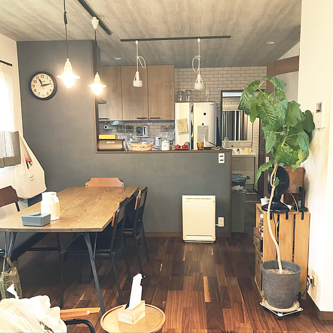 ライトグレイン リクシルキッチン カウンターキッチン グレーブルーの壁紙 男前 などのインテリア実例 19 10 03 11 25 29 Roomclip ルームクリップ