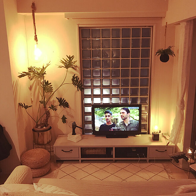 狭い部屋 ニトリ Zara Home グリーン 間接照明 などのインテリア実例 19 10 13 18 09 32 Roomclip ルームクリップ 狭い部屋 ニトリ Zara Home グリーン 間接照明 などのインテリア実例 19 10 13 18 09 32 Roomclip ルームクリップ