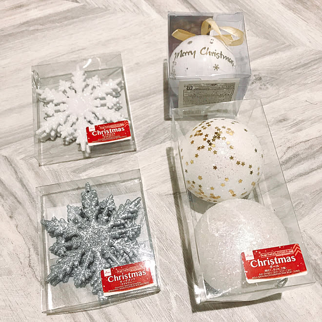 クリスマスオーナメント/新商品買ったよ！/IG→hm_myhome/クリスマスツリー/クリスマスディスプレイ...などのインテリア実例 - 2019-11-10 17:10:43