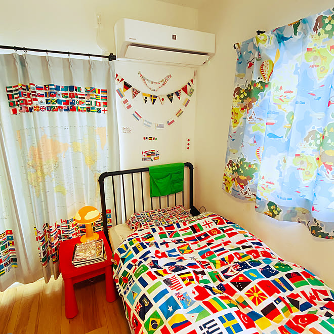 国旗ガーランド 小学生男子 子供部屋 世界地図 地図柄 などのインテリア実例 22 03 01 09 44 01 Roomclip ルームクリップ 国旗ガーランド 小学生男子 子供部屋 世界地図 地図柄 などのインテリア実例 22 03 01 09 44 01 Roomclip ルームクリップ