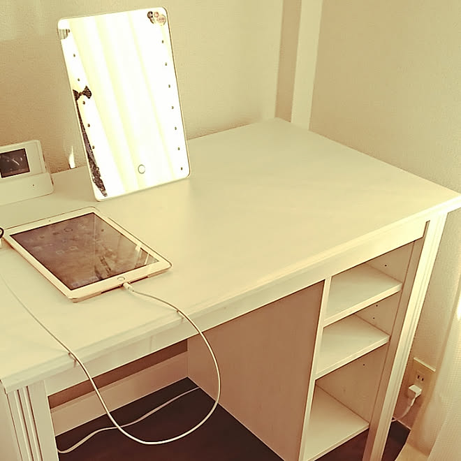 IKEA イケアBRUSALI ブルサリ デスク ホワイト90x52cm