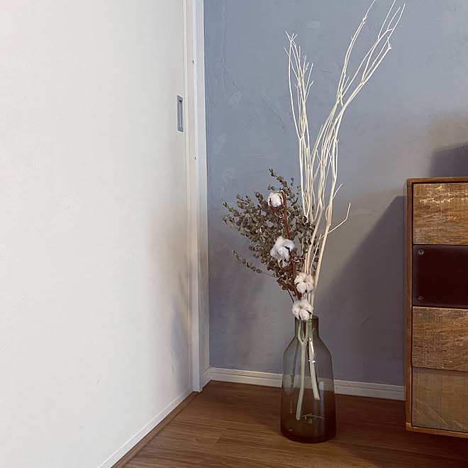 ウニコフラワーベース ドライフラワーのある暮らし リビングのインテリア実例 10 07 13 27 48 Roomclip ルームクリップ