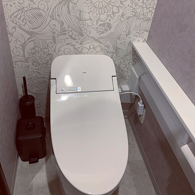 ゴミ箱 トイレの壁 トイレ トイレインテリア サンゲツの壁紙 などのインテリア実例 21 04 04 00 22 00 Roomclip ルームクリップ