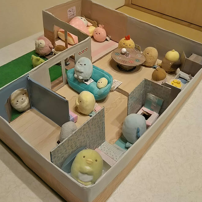 部屋全体 マスキングテープ ダンボール工作 間取り1f すみっコぐらし などのインテリア実例 18 05 14 22 27 27 Roomclip ルームクリップ
