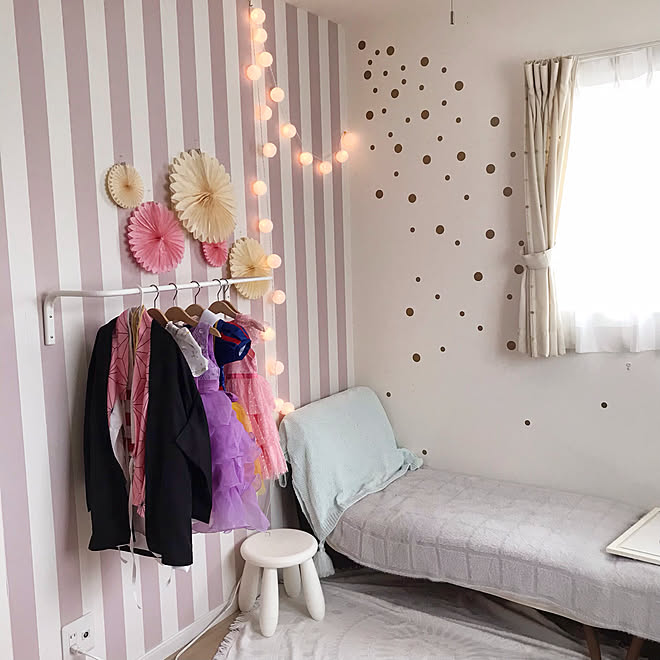 Ikea 壁紙屋本舗さん ストライプの壁紙 子供部屋 こどもと暮らす などのインテリア実例 07 13 17 55 19 Roomclip ルームクリップ