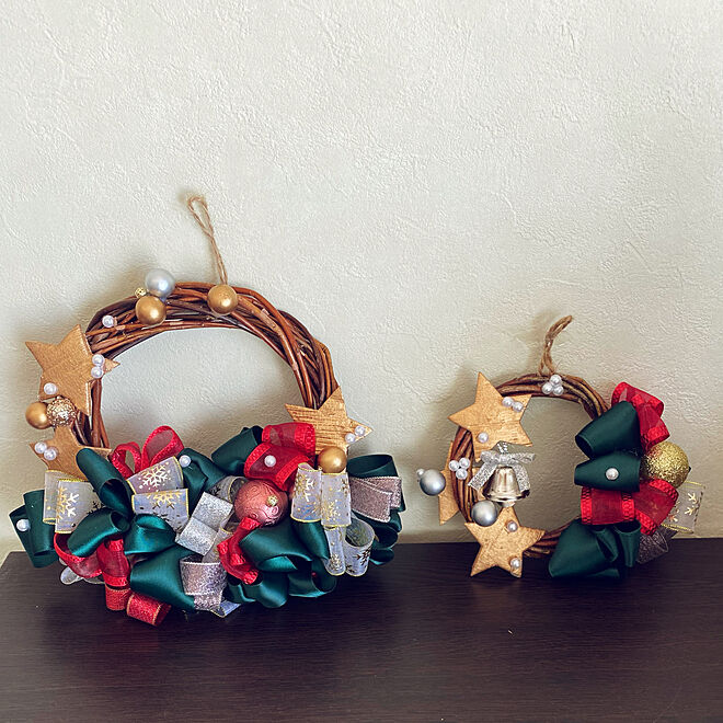 ハンドメイドのある暮らし/ハンドメイド/クリスマスカラーで♡/リボンリース/クリスマスリース手作り...などのインテリア実例 - 2021-11-16 21:56:21