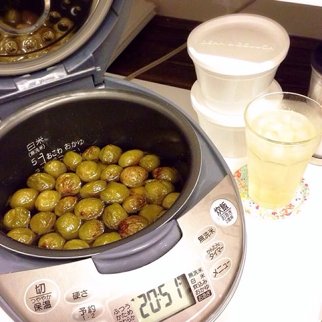 キッチン/梅シロップ作り/梅1キロで800mlくらい出来ます。/5合炊きで梅が1キロ入りますのインテリア実例 - 2014-07-23 09:30:30