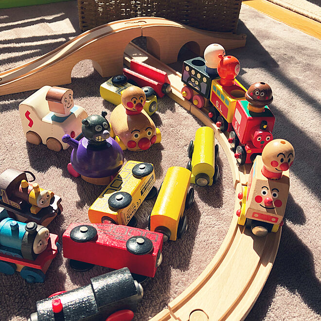 IKEAのおもちゃ/機関車トーマス/アンパンマンのおもちゃ/木のおもちゃ