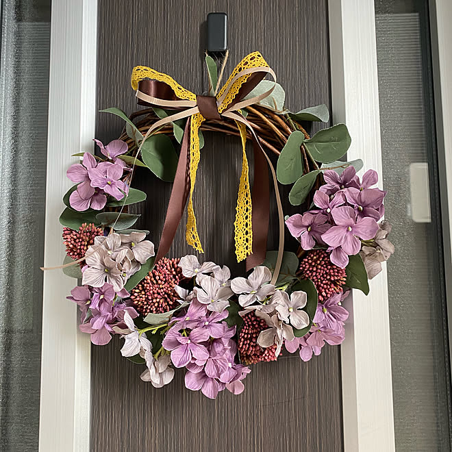 Diy 玄関リース セリア ダイソー 花のある暮らし などのインテリア実例 06 23 09 26 35 Roomclip ルームクリップ