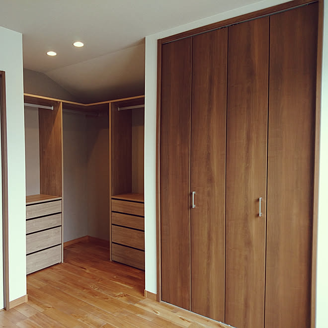 ヤマハ ウォールナット クローゼット 棚2段➕引出し６段 半価販売