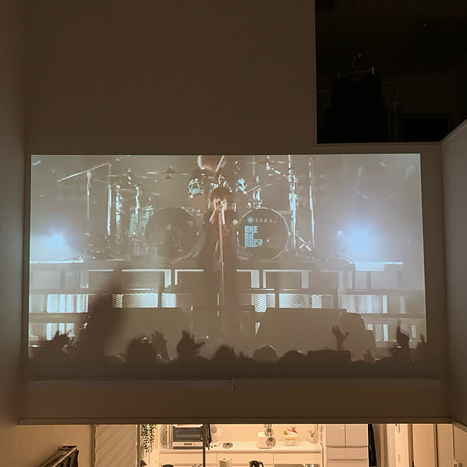 スキップフロア プロジェクター用壁紙 ワンオクのライブ 健康 イベント参加 などのインテリア実例 22 03 12 19 Roomclip ルームクリップ スキップフロア プロジェクター用壁紙 ワンオクのライブ 健康 イベント参加 などのインテリア実例 22 03 12 19 Roomclip ルームクリップ