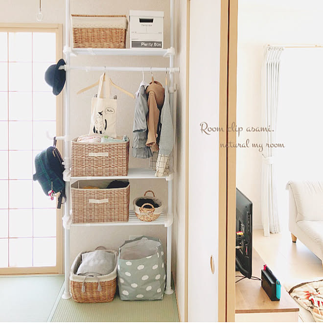 突っ張り棒ラック 和室 突っ張り棒 壁 天井 子供服収納 などのインテリア実例 18 04 05 13 28 36 Roomclip ルームクリップ