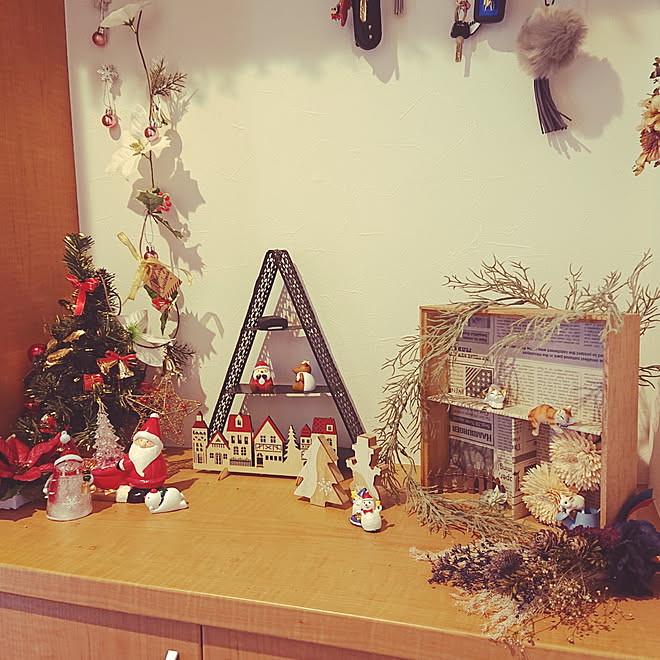 玄関 入り口 クリスマス 玄関ディスプレイ 玄関インテリア 飾り棚ディスプレイ などのインテリア実例 11 02 14 54 27 Roomclip ルームクリップ
