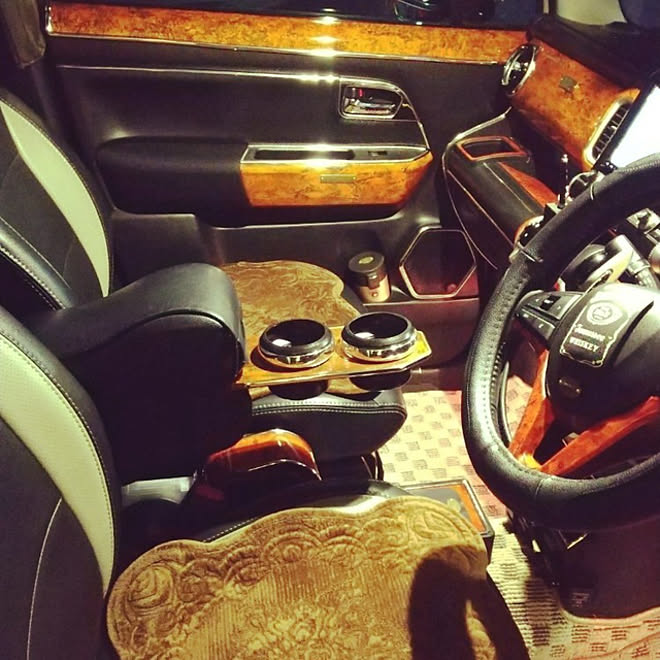 玄関 入り口 Diy 車中泊 クロスビー 車内インテリア などのインテリア実例 22 12 15 01 27 22 Roomclip ルームクリップ