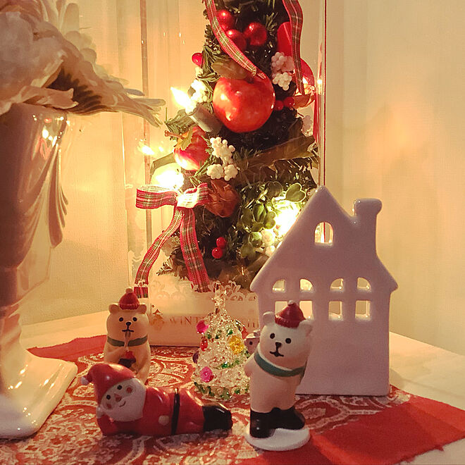 クリスマス/クリスマスツリー/カラフル好き♡/机/名古屋帯リメイクの敷物...などのインテリア実例 - 2021-12-01 17:31:41