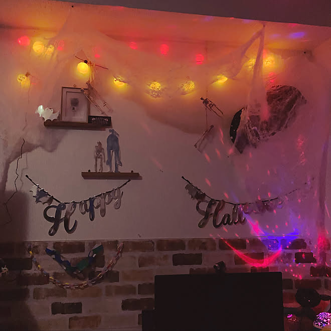 骸骨 蜘蛛の巣 マインクラフト サイレンヘッド エンダーマン などのインテリア実例 21 09 23 00 06 54 Roomclip ルームクリップ