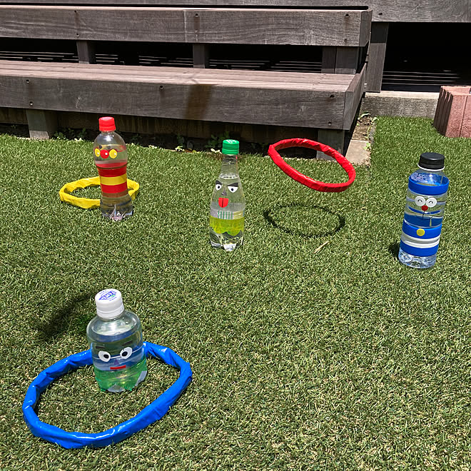 ペットボトルおもちゃ 手作りゲーム 手作り輪投げ おうち夏祭り おうち縁日 などのインテリア実例 22 07 24 11 36 41 Roomclip ルームクリップ