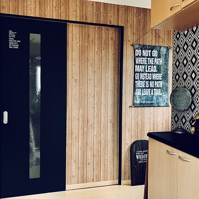 木目調壁紙 模様替え タペストリー 男前インテリア フォローすごく嬉しいです などのインテリア実例 19 07 07 49 56 Roomclip ルームクリップ