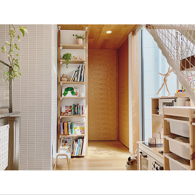 絵本棚/絵本収納/ラブリコ/ラブリコアイアン/本棚DIY...などの