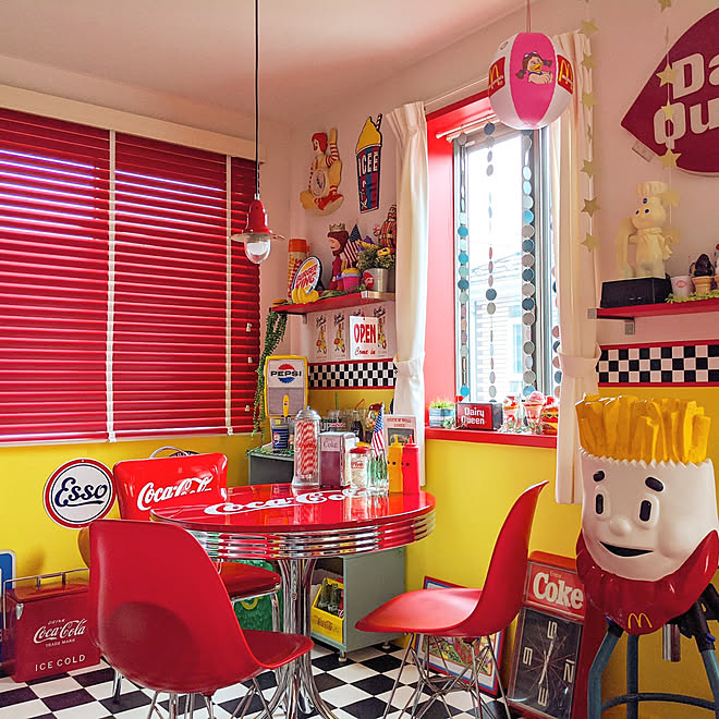 部屋全体 カラフル アドバタイジング カラフルポップ アメリカンダイナー風 などのインテリア実例 08 31 12 22 14 Roomclip ルームクリップ 部屋全体 カラフル アドバタイジング カラフルポップ アメリカンダイナー風 などのインテリア実例 08 31 12 22 14 Roomclip ルームクリップ