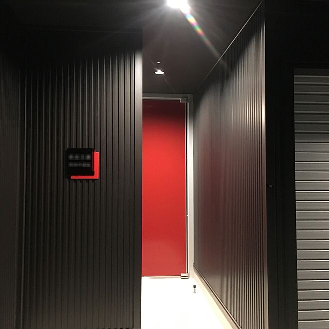 玄関/入り口/ガルバリウム鋼板/赤い扉のインテリア実例 - 2017-06-01 09:58:50