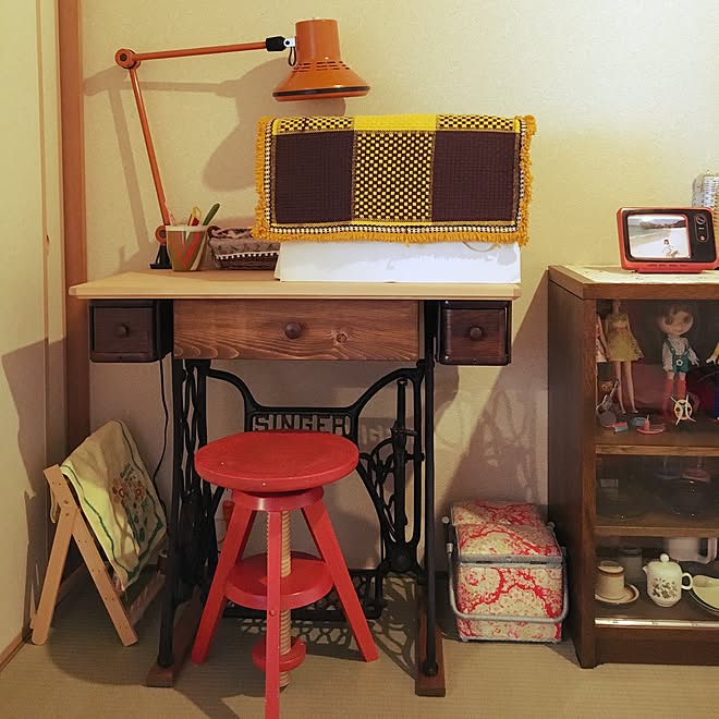 ヴィンテージミシン台リメイクテーブルデスク