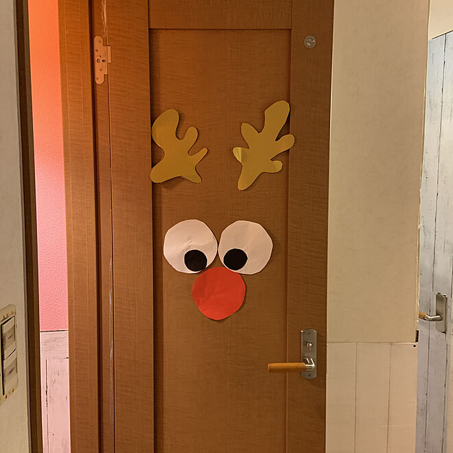 トイレもクリスマスっぽく/ドアをリメイク/トイレのドアの外側は雪だるまちゃん♥/トイレの内側ドアをトナカイさんに♡/クリスマス...などのインテリア実例 - 2020-12-13 16:58:16