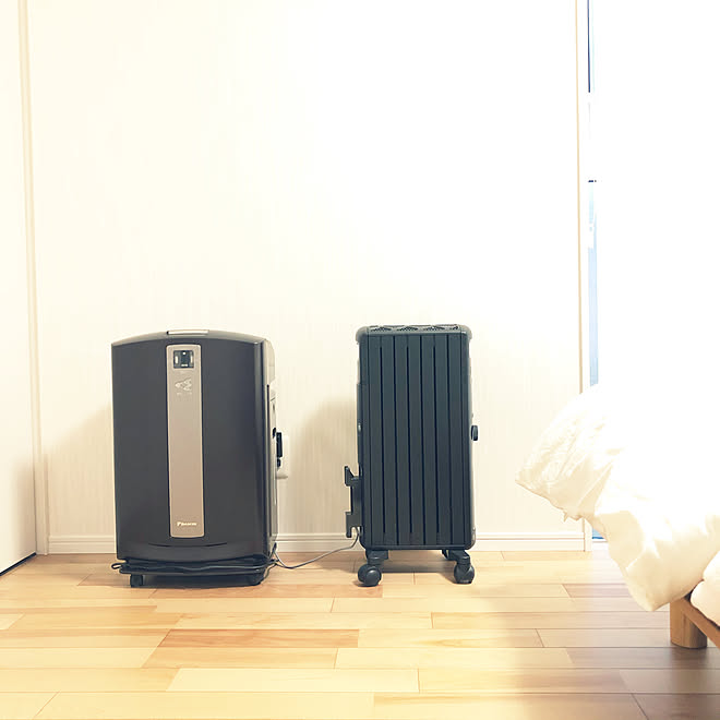 良品 DeLonghi マルチダイナミックヒーター MDH12-BK 8~10畳 良品 DeLonghi マルチダイナミックヒーター MDH12-BK 8~10畳