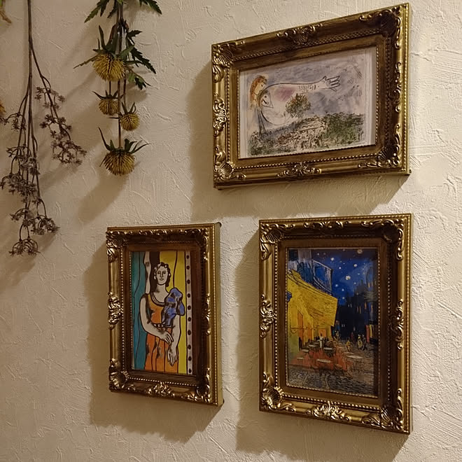 壁 天井 ポストカード ポストカードディスプレイ 額縁リメイク 100均 などのインテリア実例 19 09 15 18 07 54 Roomclip ルームクリップ