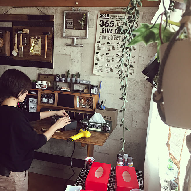 部屋全体/電話風ティッシュケース/ラジオ風ティッシュケース/作成途中！/作業部屋...などのインテリア実例 - 2018-03-06 13:58:35