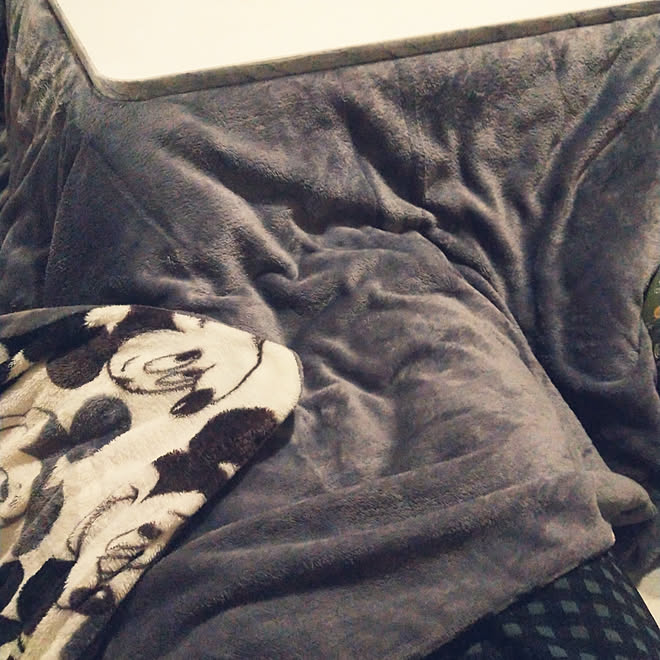 机 こたつ しまむらこたつカバー ミッキー ホワイト グレー ピンクのインテリア実例 01 26 18 03 11 Roomclip ルームクリップ